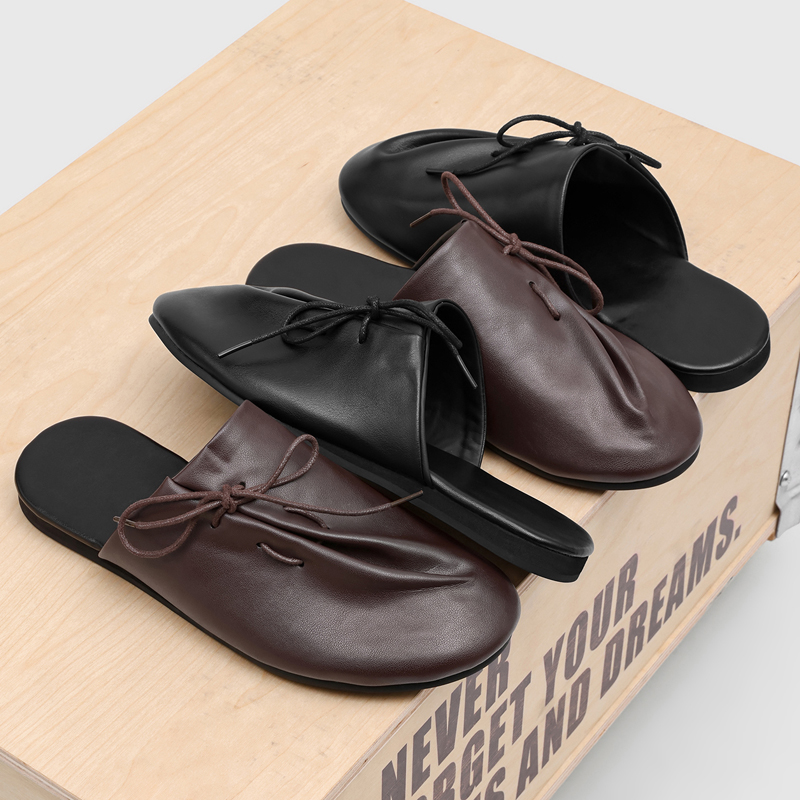 Flip Flop Leather Men - 新しくておしゃれで快適なメンズハーフスリッパ、斜めストラッププリーツカジュアルボーケンシューズ、通勤用スリッパ