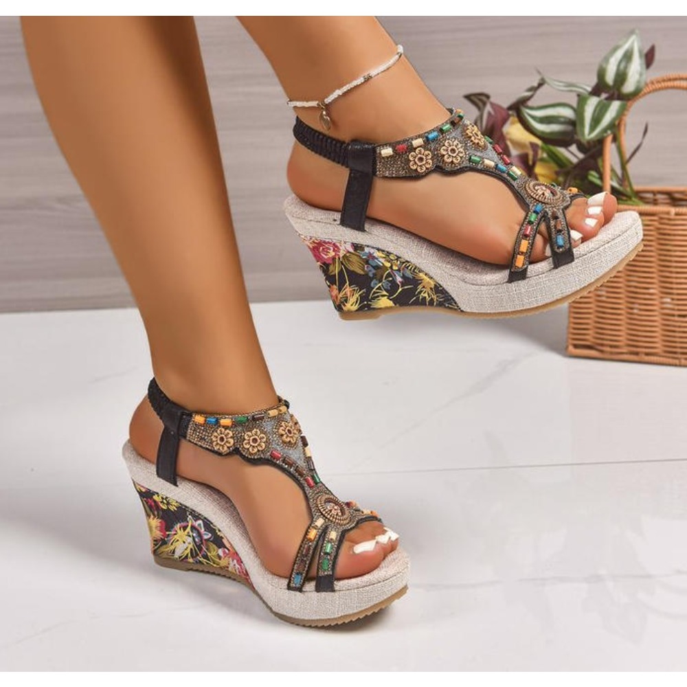 女性用レザーサマーファッションウェッジサンダル、大きいサイズ - Casual Sandal Leather のレビューと価格