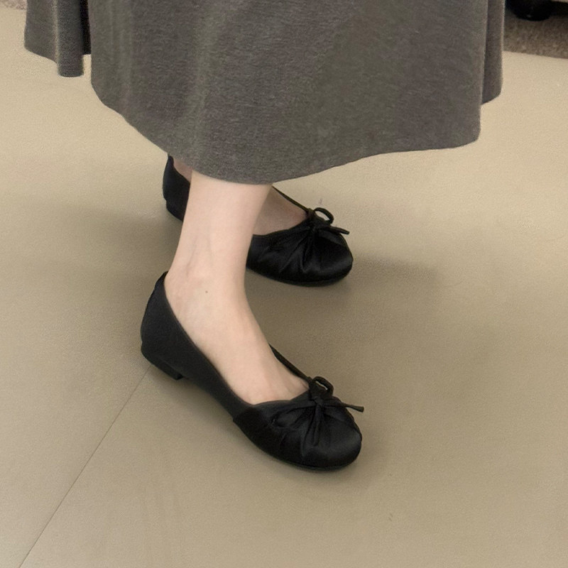 2026年新作 蝶結び サテン シャロー シングルシューズ  - Espadrille Slip On のレビューと価格