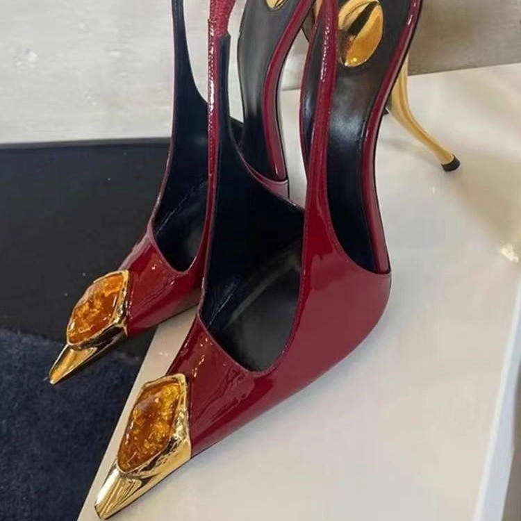 スタースタイル宝石メタルトゥパテントレザー女性パンプスファッ - Casual Sandal Leather のレビューと価格