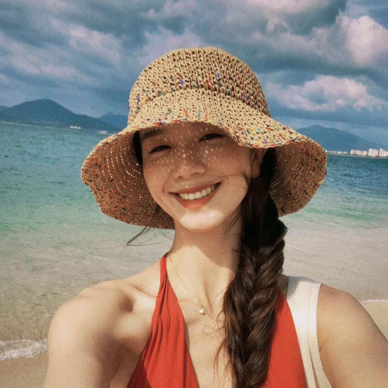 女性のための麦わら帽子、太陽の帽子、顔の小さなバケットの帽子 - Bucket Hat Straw のレビューと価格